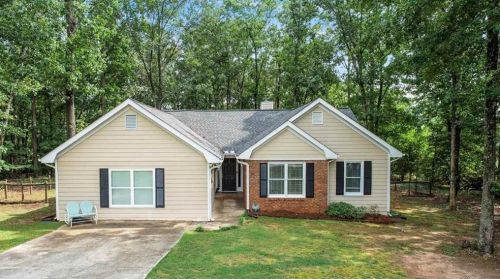 50 Graystone Dr, Porterdale, GA 30014-5456
