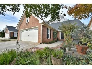 3762 Maclaren Dr, Clarkston, GA 30021-2542