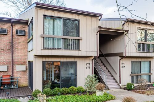 175 Lexington Ct, Tinton Falls NJ 07701-5486 exterior