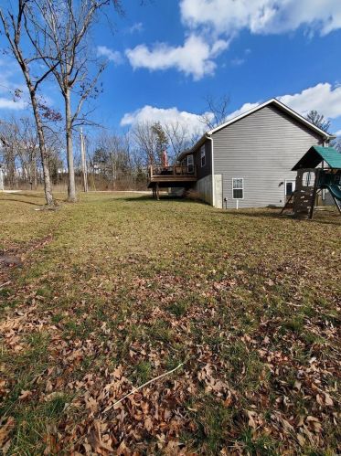 1077 Shore Dr, Catawissa, MO 63015-1122