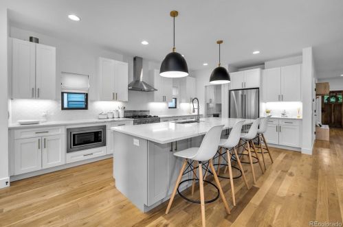 1633 Monroe St, Denver CO  80206-1826 exterior