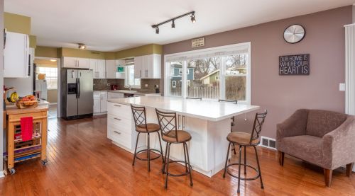2306 Lillian Ln, Arlington Hts, IL 60004-4332
