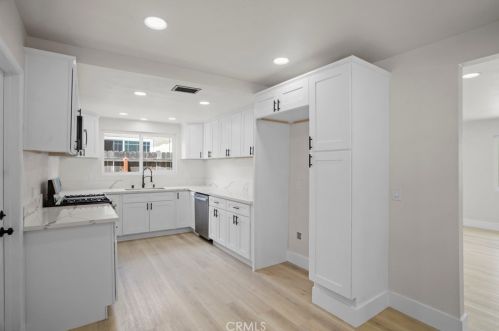 6070 Scheelite St, Riverside CA  92509-5014 exterior