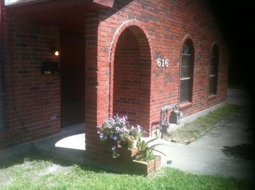 616 Columbia St, Angleton TX  77515-4226 exterior