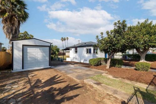 606 46th St, San Diego, CA 92113-1914