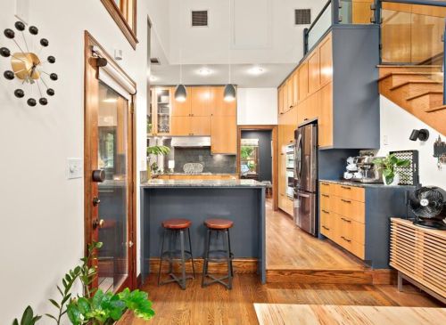 1305 40 St, Austin TX  78756-3614 exterior