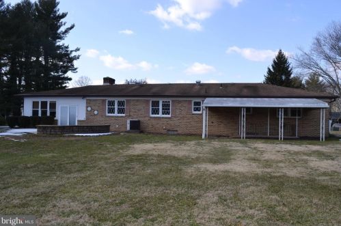 2807 Beechwood Ln, Fallston, MD 21047-2436