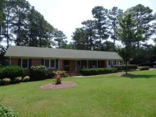 112 Hampton Rd, Greenwood, SC 29649-8949