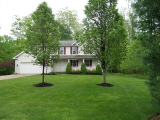7975 Jennings Dr, Concord Township OH  44077-8727 exterior
