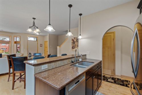 852 Berwood Ave, Saint Paul MN  55127-5107 exterior