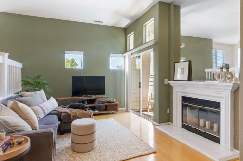 1755 California Dr, Burlingame, CA 94010-3218