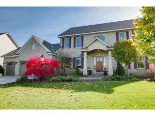 10279 Raleigh Rd, Saint Paul, MN 55129-5022