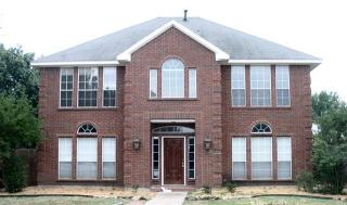 1206 Wild Cherry Dr, Carrollton TX  75010-1068 exterior