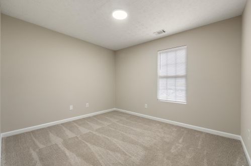 127 Hillcrest Dr, Stockbridge GA  30281-1762 exterior