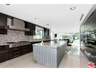 2351 Mount Olympus Dr, Los Angeles CA  90046-1660 exterior