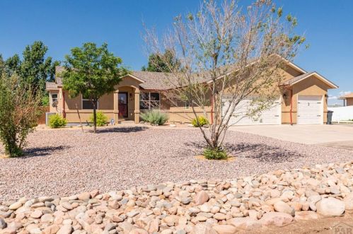 1474 Farley Ave, Pueblo, CO 81007-2310