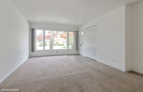 1511 Plymouth Pl, Glenview, IL 60025-2116