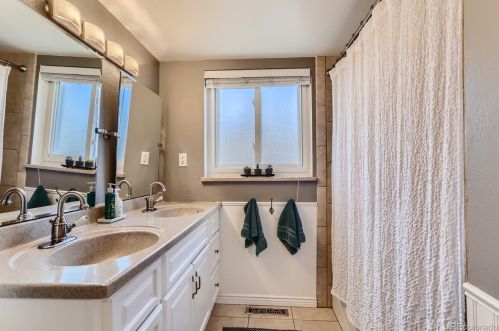 6950 63rd Ave, Arvada CO  80004-3412 exterior