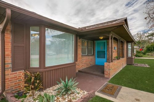 9930 Cloister Dr, Dallas TX  75228-3617 exterior