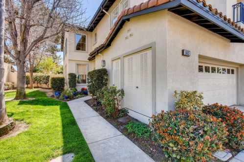 1663 Chamisal Ct, Carlsbad, CA 92011-5031