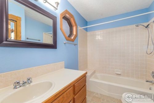 4308 Whippeny Dr, Fort Collins CO  80526-5240 exterior