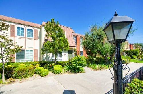 740 Fairhaven St, Anaheim, CA 92801-4002