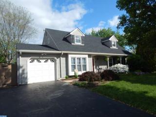10 Kiernan Way, Trenton, NJ 08690-2451