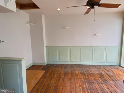 229 Manton St, Philadelphia PA  19147-5317 exterior