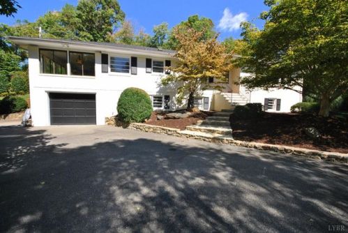 1925 Canterbury Ct, Lynchburg, VA 24503-2211