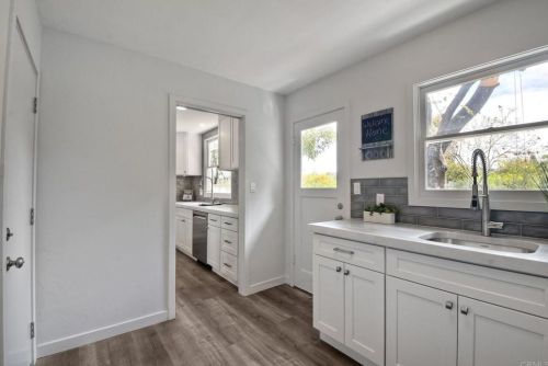 2459 Alta Vista Dr, Vista CA  92084-7028 exterior