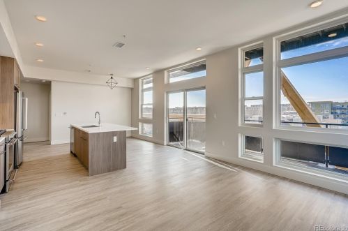 2880 Zuni St, Denver CO  80211-4319 exterior