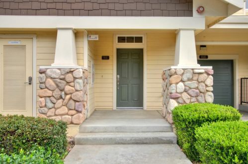 9561 Coney Island Cir, Elk Grove, CA 95758-3646