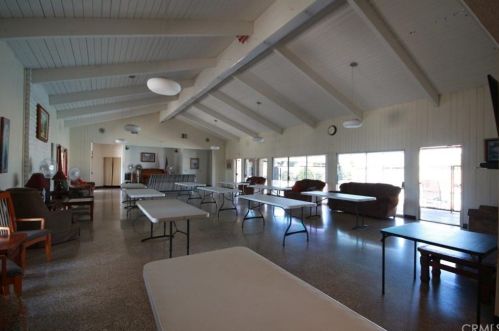 330 Magpie Ln, Santa Ana CA  92708-5822 exterior