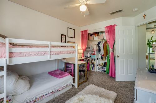 1887 Commons Ct, Windsor CA  95492-9593 exterior