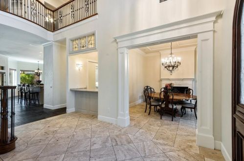 704 Shady Lane Ct, Lewisville, TX 75077-1826