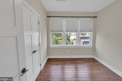 1525 12 St, Philadelphia PA 19147-4522 exterior