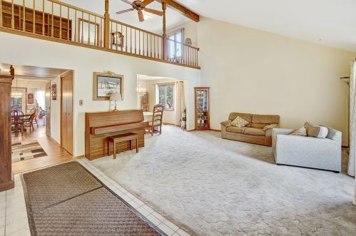 11611 Creekview Cir, Mokena, IL 60448-9201