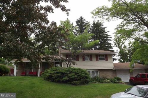 1520 Pelham Rd, Harrisburg, PA 17110-3026