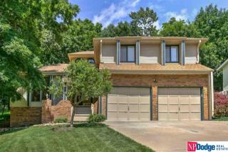 901 Moore Dr, Bellevue, NE 68005-4437