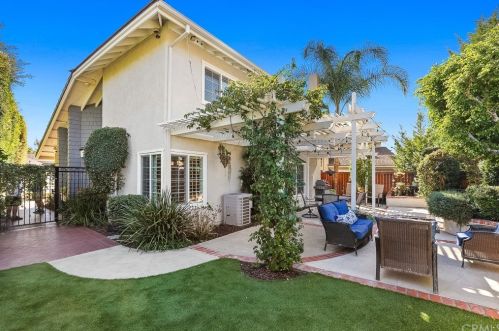 4 Campanero, Irvine CA  92620-1821 exterior