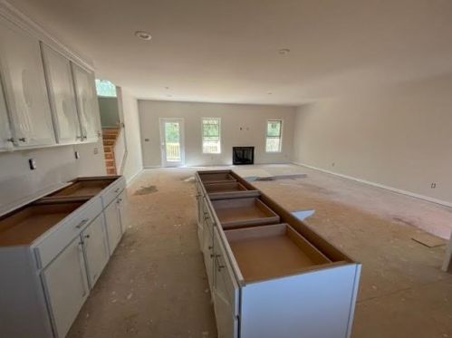 645 Lakeview Bnd Cir, Jefferson GA  30549-7061 exterior