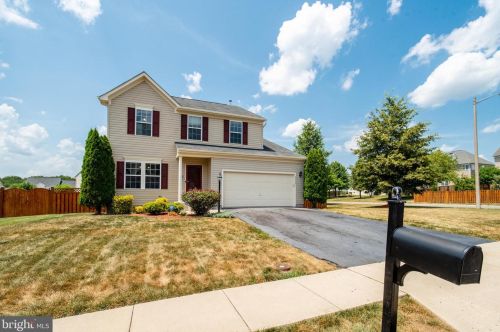 8800 Sherando Dr, Bristow, VA 20136-5791