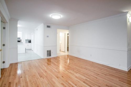 34 Arpege Way, Atlanta GA  30327-1020 exterior