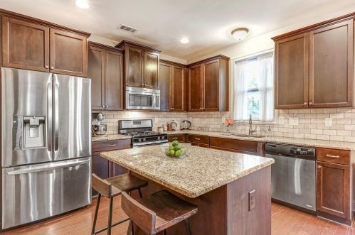 2554 Edwards Dr, Atlanta GA  30318-1111 exterior