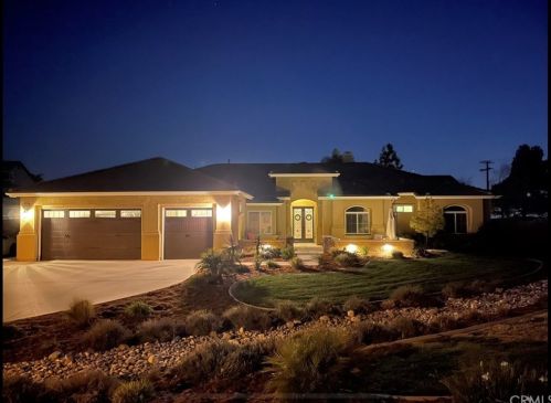 35315 Dry Creek Rd, Yucaipa, CA 92399-9806