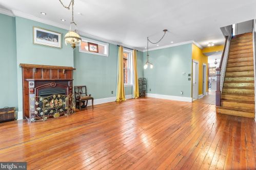 430 42 St, Philadelphia PA 19104-0044 exterior