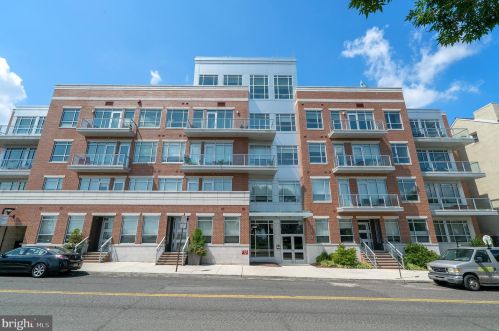 410 Front St, Philadelphia PA 19147-1606 exterior