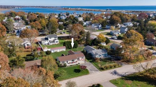 57 Fishermans Ave, Westerly, RI 02891-5306
