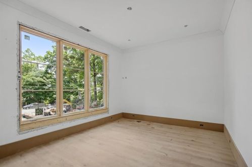 2884 Arden Rd, Atlanta GA  30305-1914 exterior