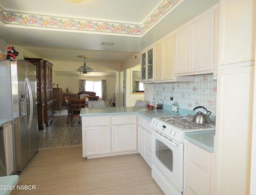 387 Drake Dr, Santa Maria, CA 93455-2334